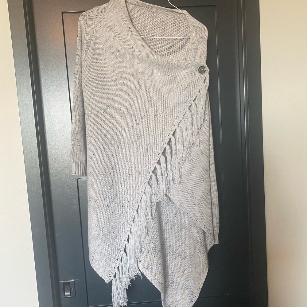 Old navy sweater